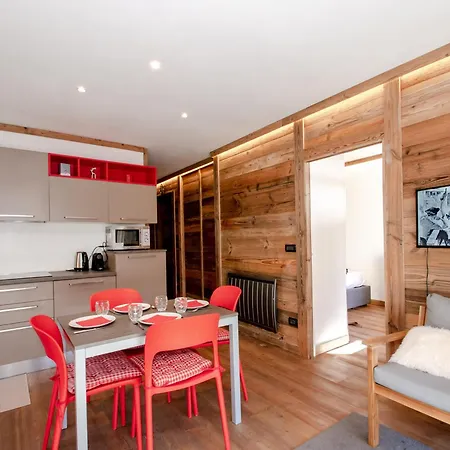 Chaleureux 4 Pers Avec Terrasse Et Wifi, Centre - Fr-1-343-222 * Σαμονί
